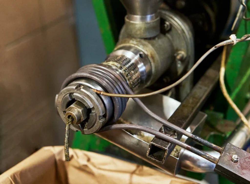 Mastering Advanced Materials: The Critical Role of Vacuum Furnaces in Sintering and Heat Treatment - Vacuum Sintering and Welding Manufacturer Mastering Advanced Materials: The Critical Role of Vacuum Furnaces in Sintering and Heat Treatment