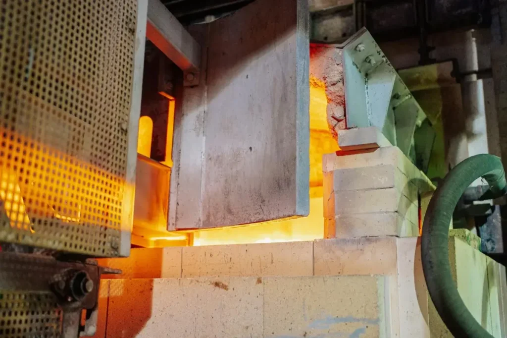 Four de frittage à faible consommation d'énergie - Four de frittage sous vide Haoyue low power consumption sinter furnace