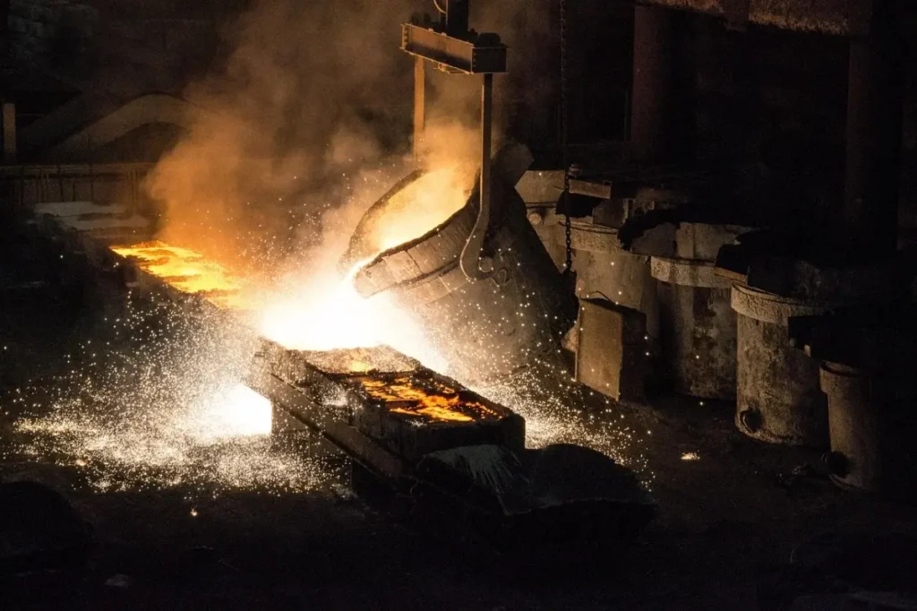 The Definitive Guide to Industrial Vacuum Sintering and Heat Treatment: Technology, Applications, and Equipment Selection - HaoYue Technology 工业真空烧结和热处理权威指南:技术、应用和设备选择